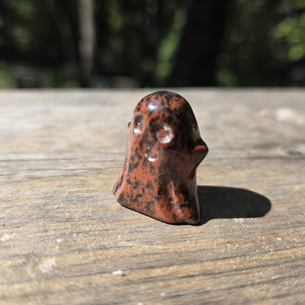 Mahogany Obsidian natural crystal hand carved mini ghost 1" - Picture 4 of 5